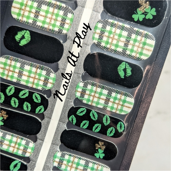 5 for $15 Nail Wraps- St Patty's Kisses - Picture 3 of 6